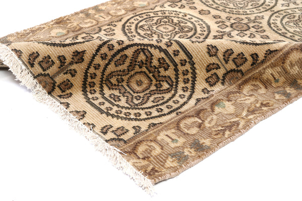 Nepalese (2.8 x 9.2)ft