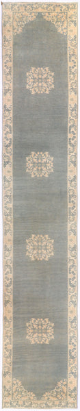 Classical Chinese (2.7 x 13.9)ft