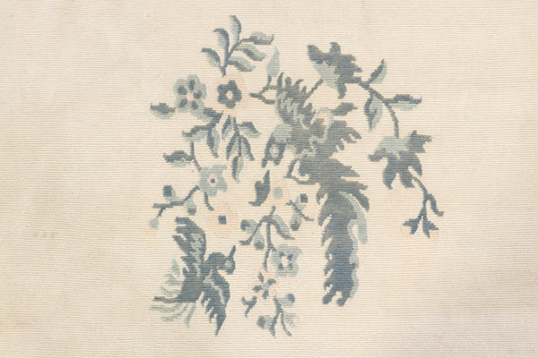 Classical Chinese (5.4 x 8.3)ft