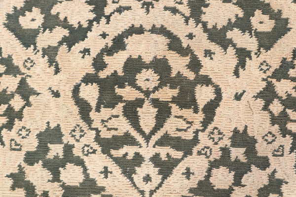 Nepalese (2.8 x 9.8)ft