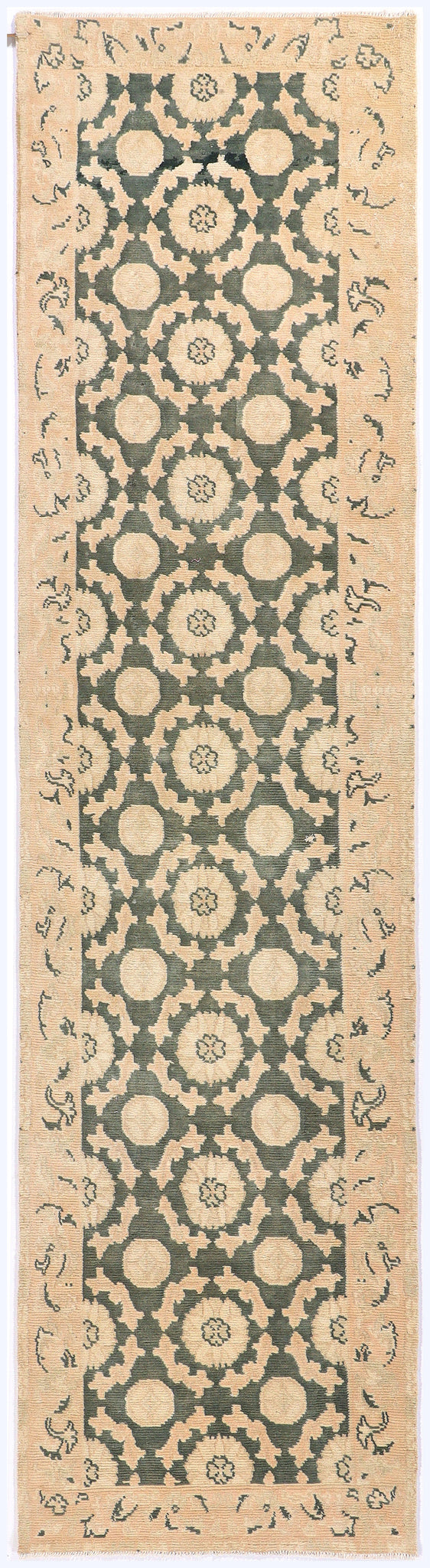 Nepalese (2.6 x 9.2)ft