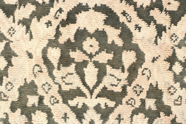 Nepalese (2.8 x 9.7)ft