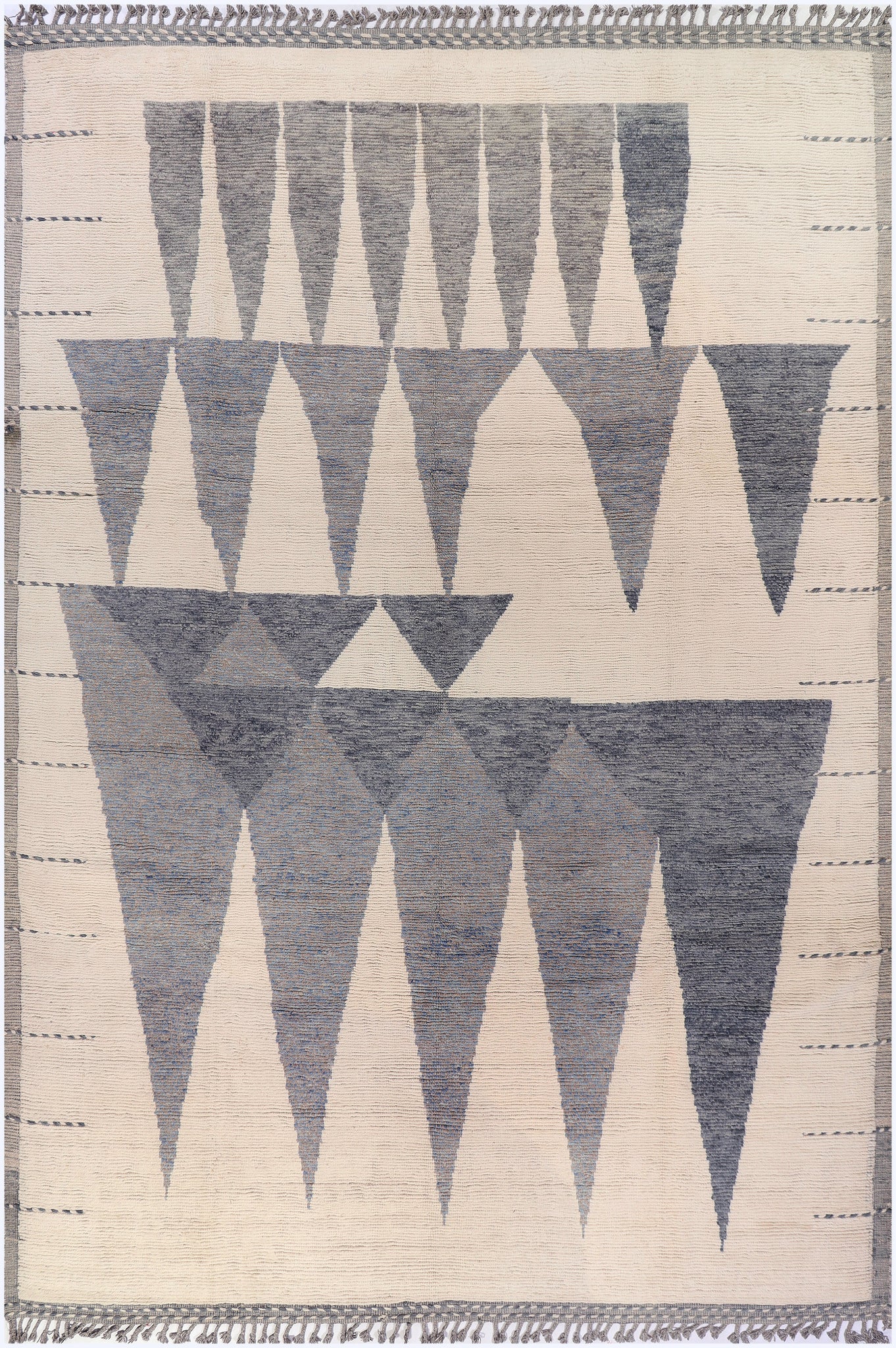 Moroccan Rug (10.1 x 14.10)ft