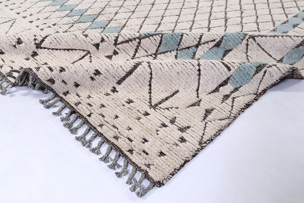 Moroccan Rug (8.2 x 10.5)ft