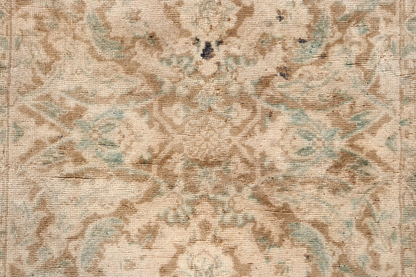 Tabriz (2.6 x 10.3)ft