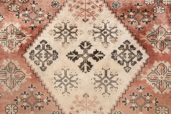 Tabriz (6.1 x 9.3)ft