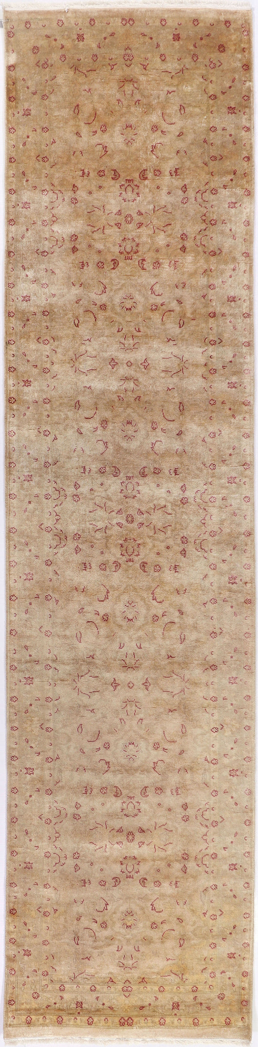 Tabriz (2.6 x 10.2)ft