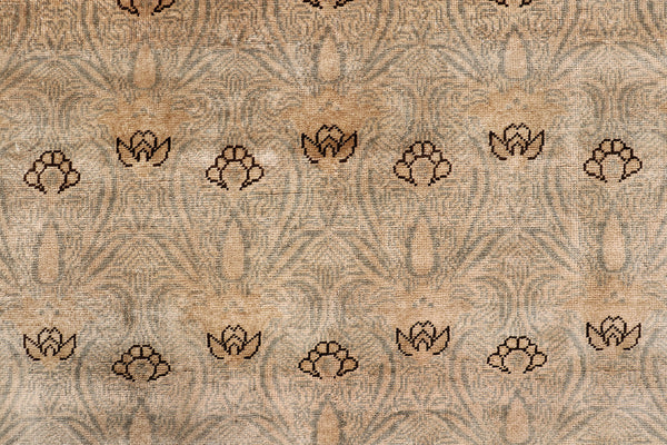 Uzbek Rug (6.3 x 9.11)ft