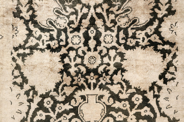 Tabriz (2.7 x 16.3)ft