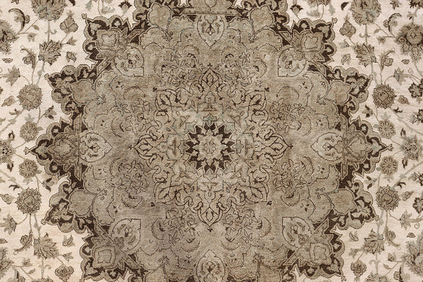 Kerman (12 x 18.5)ft