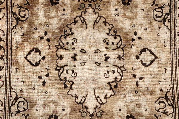 Uzbek Rug (2.6 x 4.1)ft