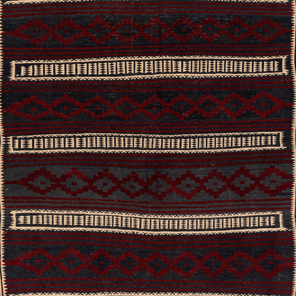 Golbarjasta Kilim (6.3 x 9.4)ft