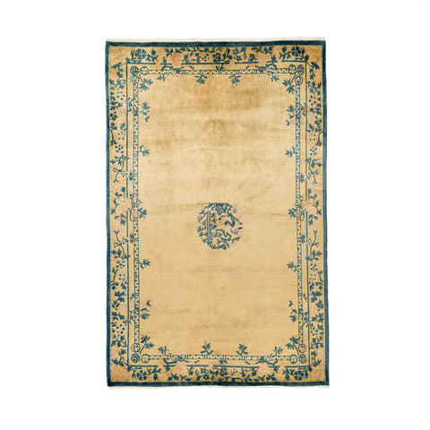Classical Chinese (5.6 x 8.7)ft