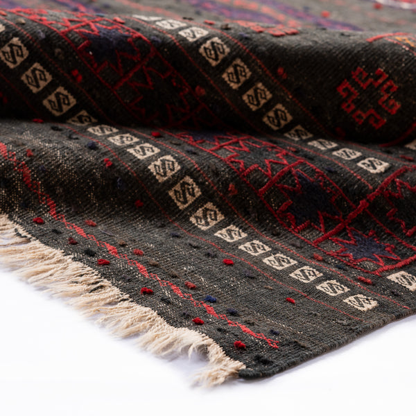 Golbarjasta Kilim (5.2 x 9.7)ft