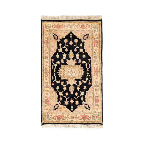Sultanabad Rug (3.4 x 5.7)ft