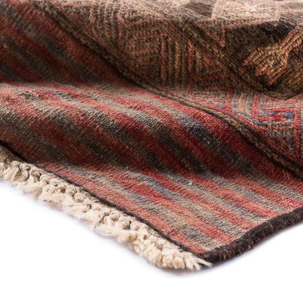 Golbarjasta Kilim (5.5 x 8.9)ft